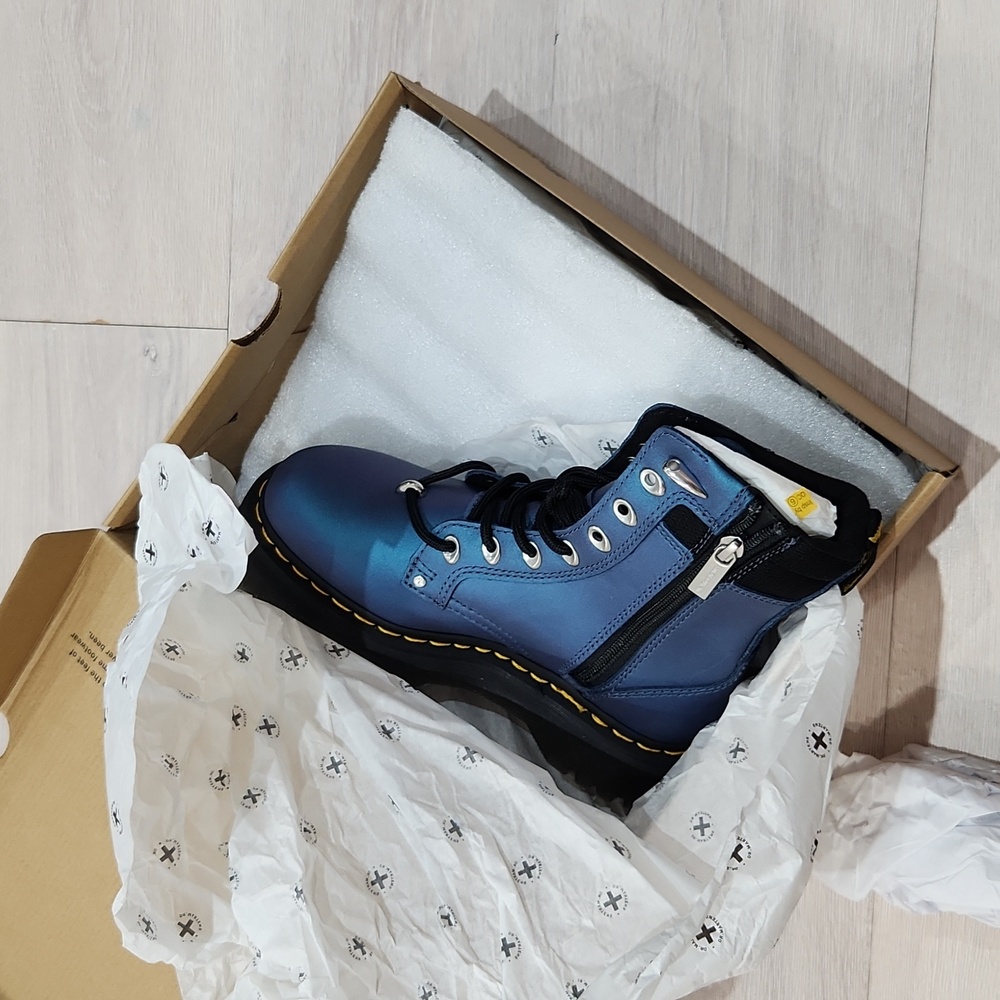 NWT Dr. Martens Jadon II Hardware Pull Up Leather Platform Boots 5M / 6W… - Picture 3 of 12